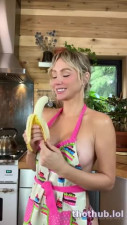 Sara Jean Underwood Banana Blowjob OnlyFans