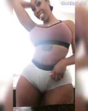 Zmeenaorr big booty