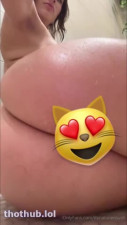 Nathalie Roush glimpse of her kitty