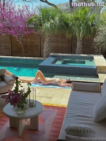 OnlyFans leaked Peachjars naked sunbath on HDthot