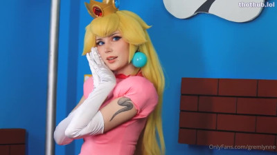 Gremlynne - Princess Peach