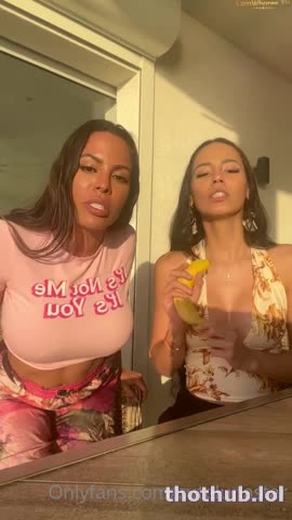 JOI - Andreina DeLuxe, Luna Star