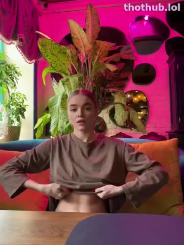 RitoriMitori shows her tits public