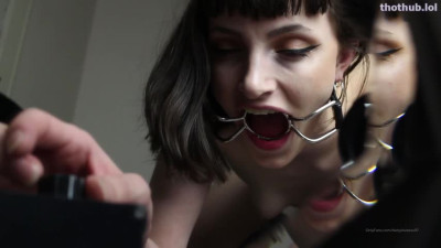OnlyFans leaked daisylove beautiful agony mouth spreader on HDthot