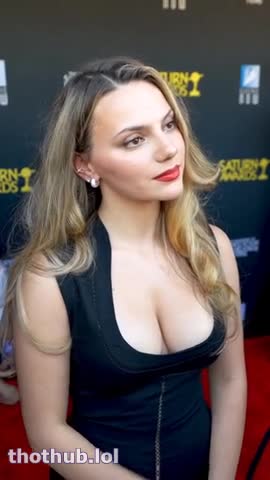 Keen eye on those tits