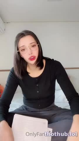 Nerdy girl Voulezj POV riding & blowjob