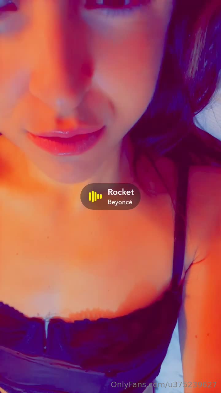 https://onlyfans.com/u375239627 send this to 5 of your frien.. part 1