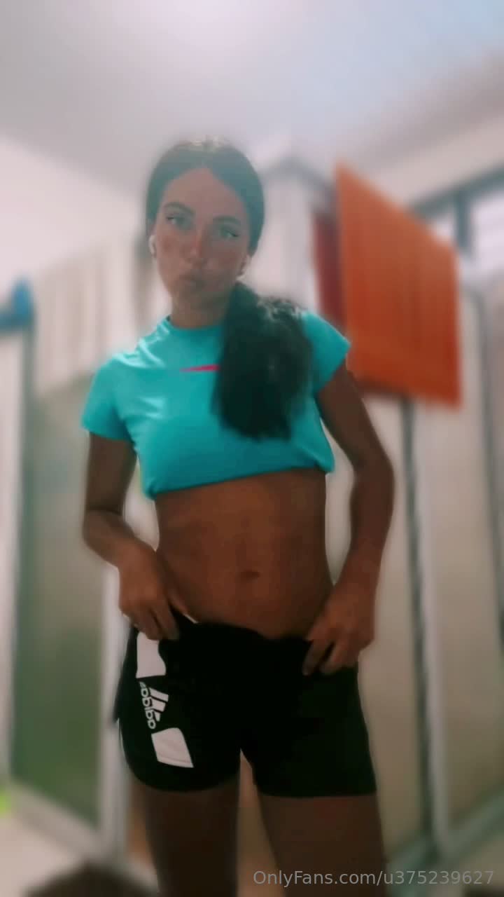 https://onlyfans.com/u375239627 send this to 5 of your frien.. part 1
