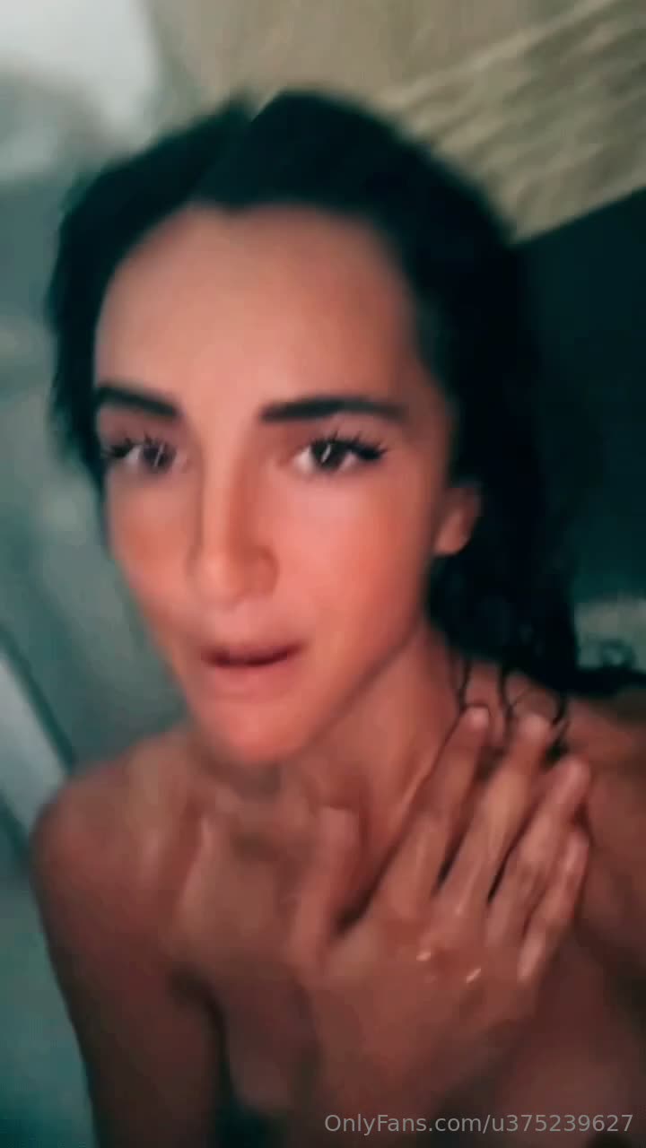 https://onlyfans.com/u375239627 send this to 5 of your frien.. part 1