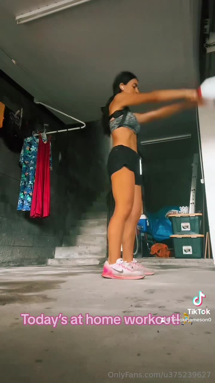 https://onlyfans.com/u375239627 send this to 5 of your frien.. part 1