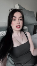 mia_wil OnlyFans leaked Does anyone know Russian or Ukrainian? on HDthot