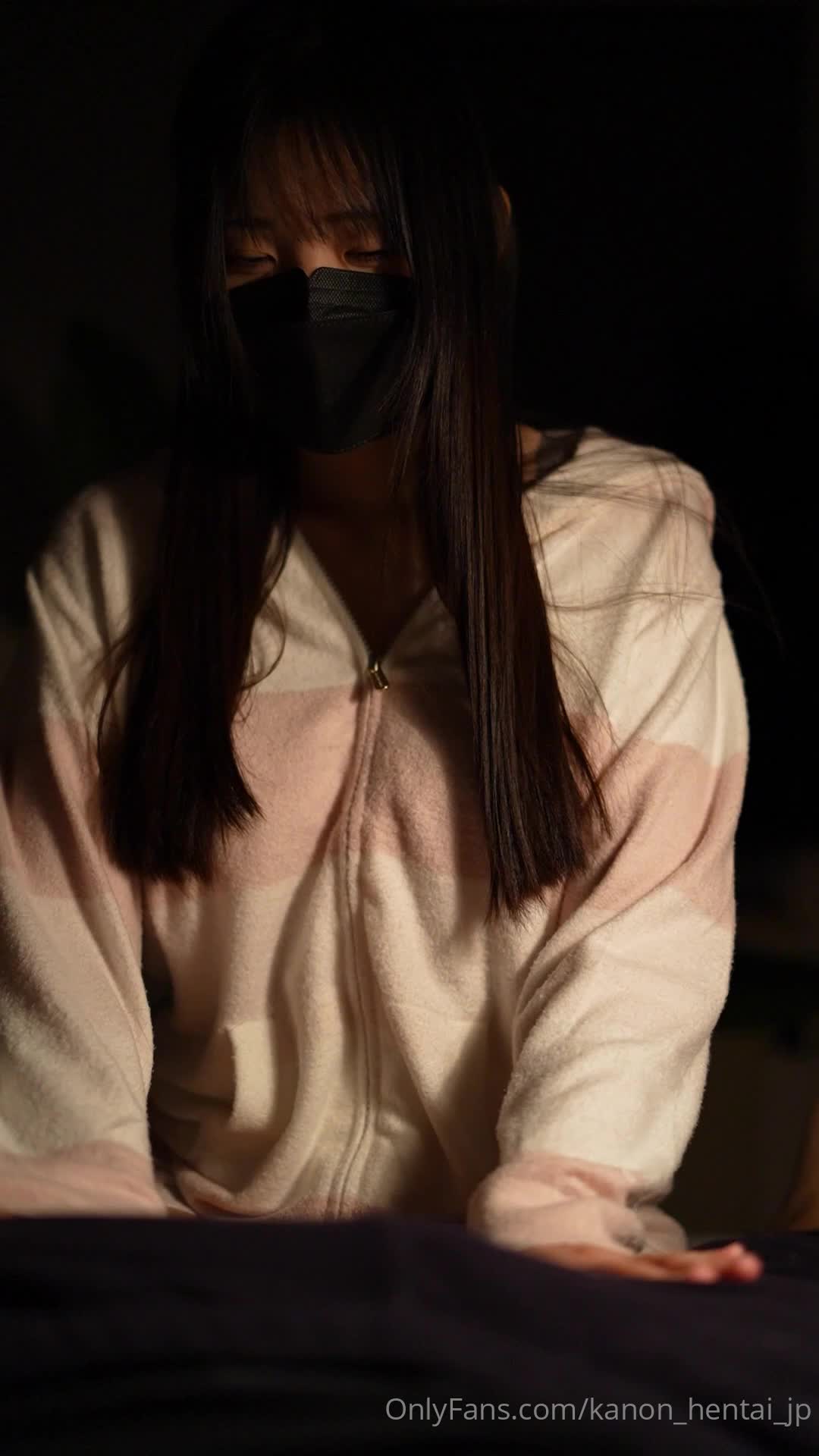 【口内射精】寝る前の秘密のご奉仕今日はお手手とお口ですっきりさせてあげるね根元から先っぽまでたくさん舐め舐めしてか..