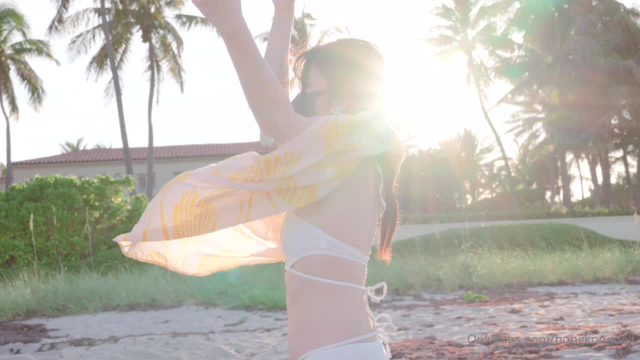 Hongkongdoll - 短篇集 Short collection series 「海边更衣室」「Beach room」那天是我们在海边玩的最后一..