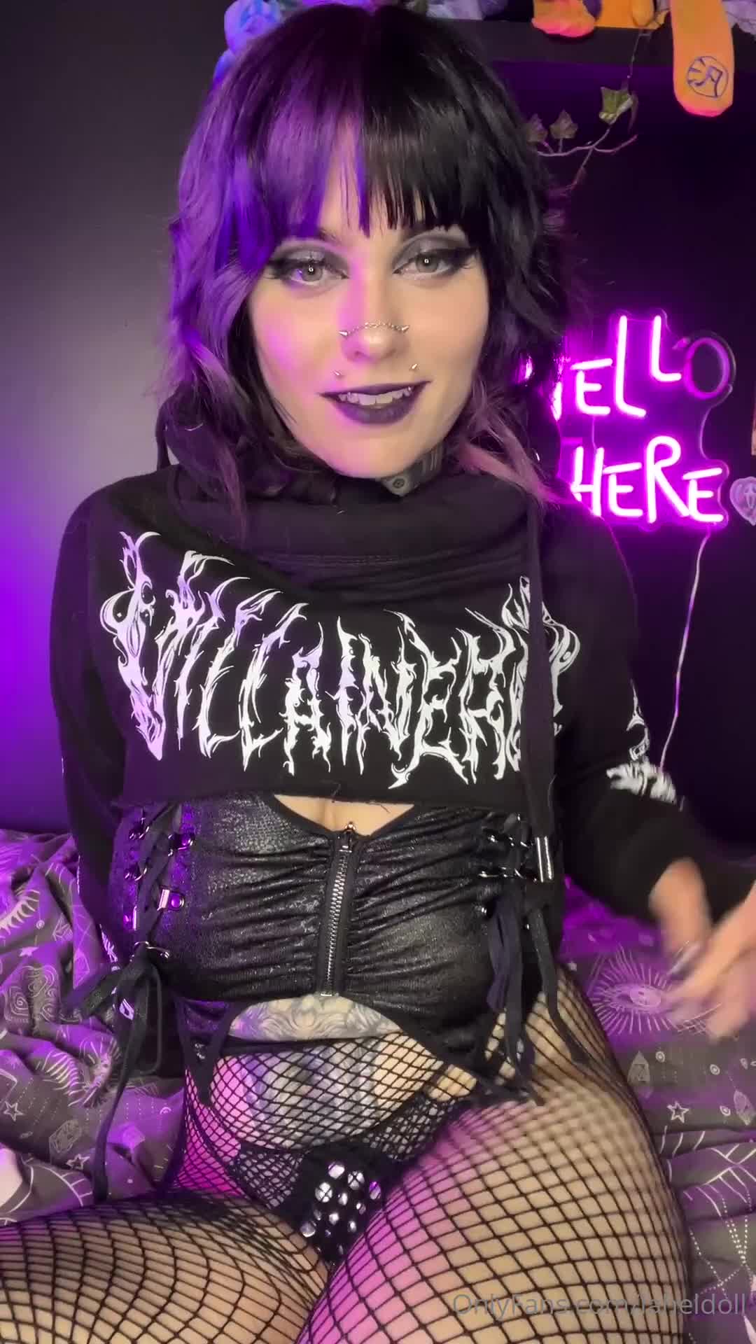 Laheldoll - Are you going to follow my instructions closely?