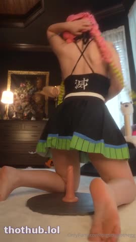 Bigtittygothegg Mitsuri cosplay