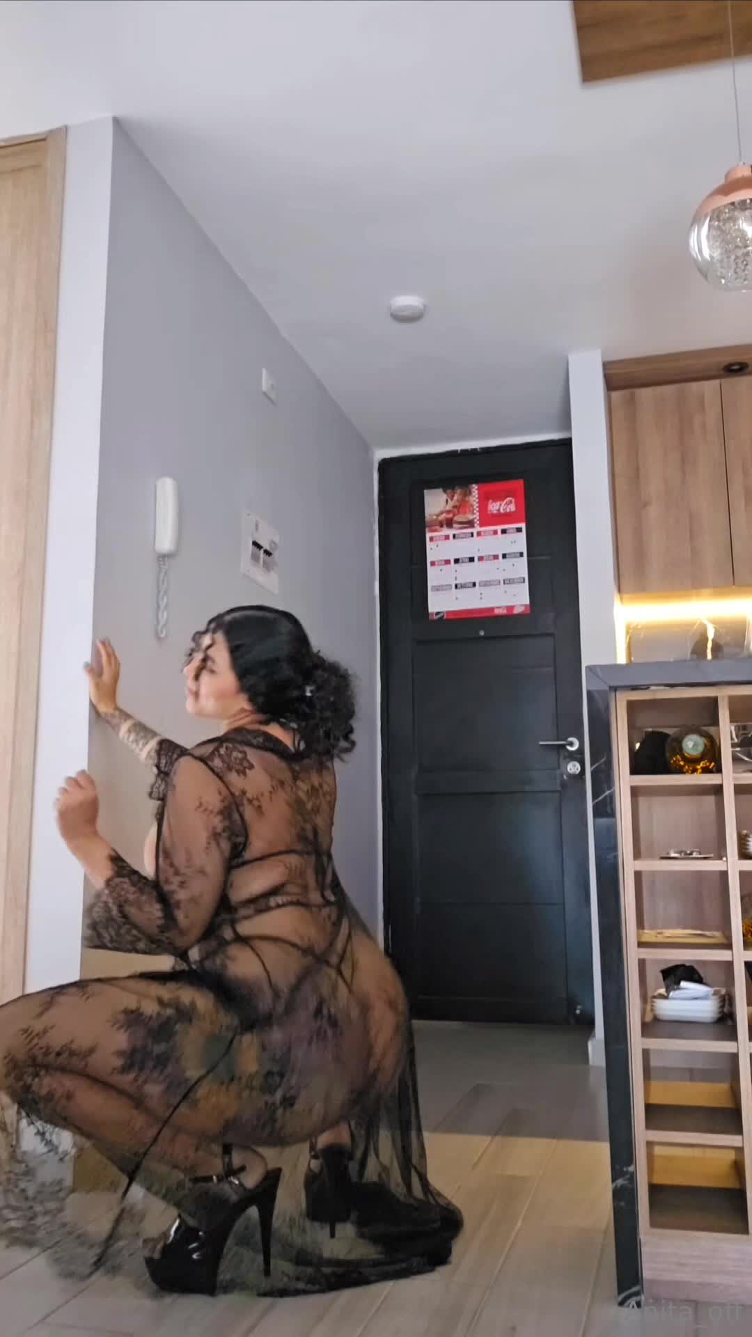 Anita_off - hace rato no hacia algo en tacones