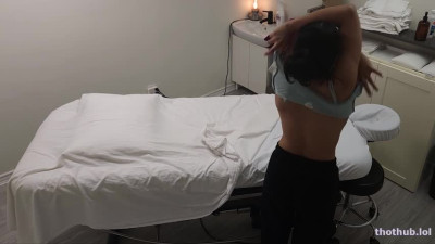 OnlyFans leaked Secret Therapy Sarah Indian College Girl Got Unexpected First Sensual Massage At A Sp on HDthot