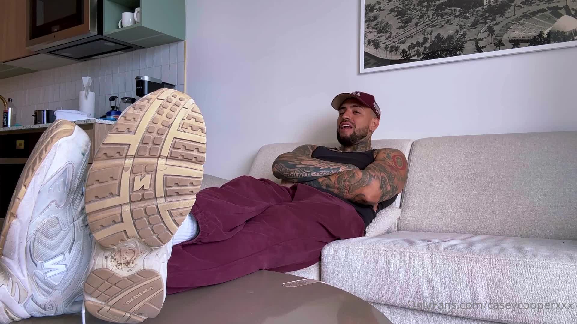 Caseycooperxxx - THE COSTA RICAN PAPII WORSHIPED Feet-uring: @costaricanpapii..