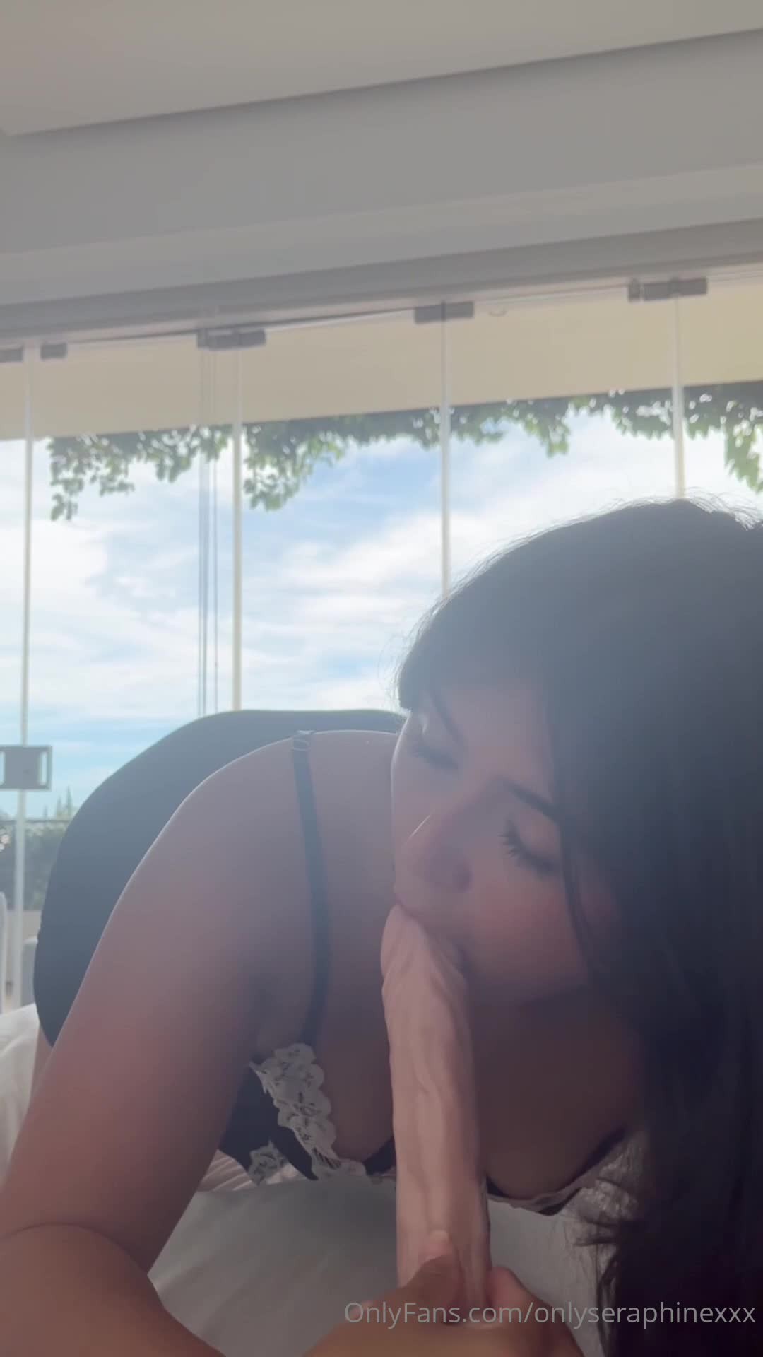 Onlyseraphinexxx - waking up in paradise to your mexican gf riding you...