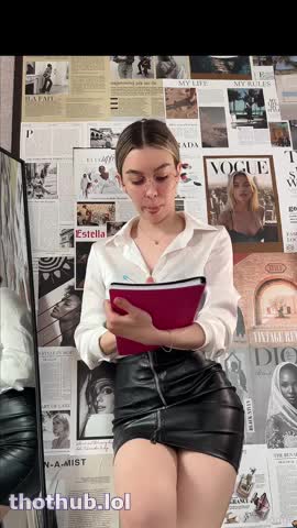 Nika_lodge fuck machine
