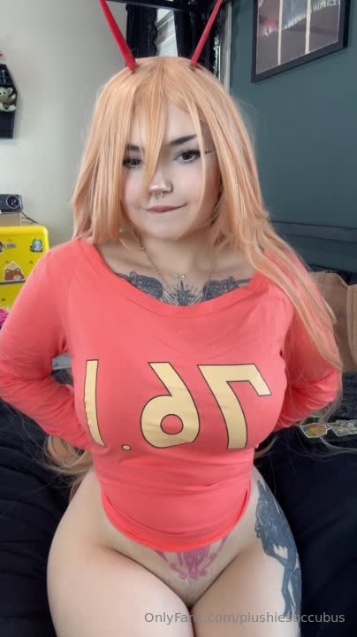 Plushiesuccubus - Power cosplay from chainsaw man! :3 I had so much fun in thi..