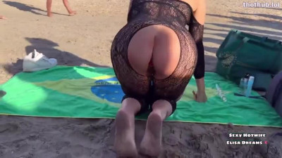 OnlyFans leaked Elisa Dreams Beach Bukkake Video Leaked on HDthot