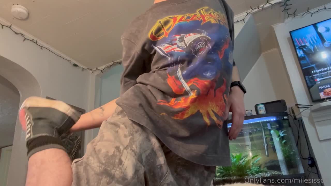 Milesissoft - new toy + hair :33! recording another video with my partner ..