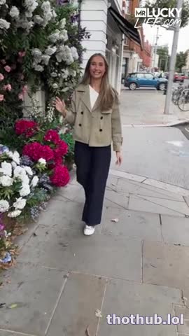 [MrLuckyLife] Lily Phillips Lily Lights Up London