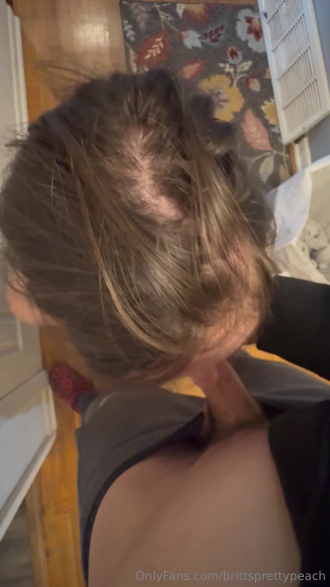 Brittsprettypeach - I love being throat fucked into submission…thank you for cum..