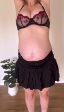funmum OnlyFans leaked Funmum - Oh I do enjoy a good stretch and what better to stretch me t.. on HDthot