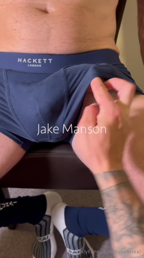 Duncanxxl - Watch the HOT  man @jakemanson eat a big load of my man cre..