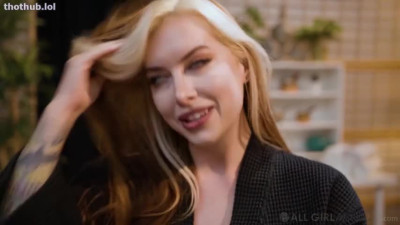 OnlyFans leaked Cubbie Thompson Lesbian Massage on HDthot