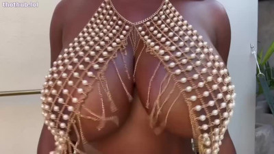 OnlyFans leaked Ellie The Empress Massive Naked TIts Onlyfans on HDthot