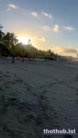 Karol Rosado - On The Beach