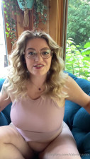 valeriebardot OnlyFans leaked Valeriebardot - Time for a little sesh with the Hitachi on HDthot