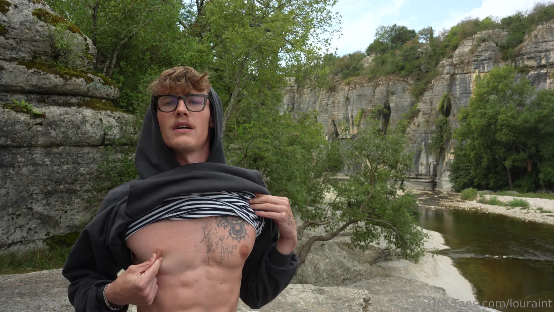 Louraint - EPISODE 2  Today I needed to get rid of my morning boner at..