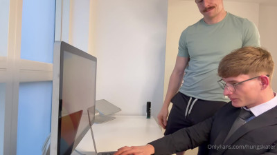 hungskater OnlyFans leaked Hungskater - I was too horny to wait for him to finish work. @juicyjaiixx.. on HDthot