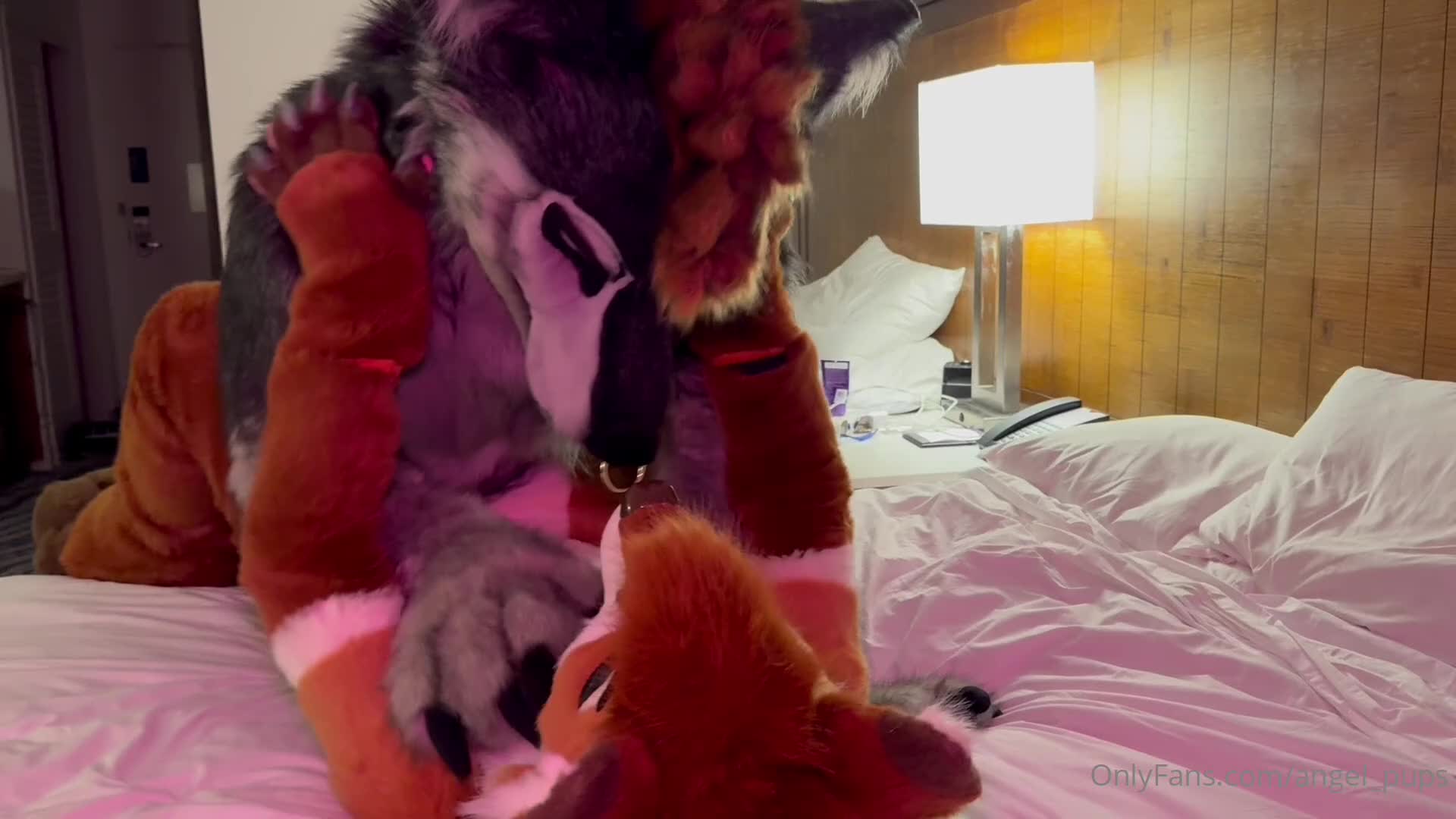 Angel_pups - Big werewolf claiming his fox Thank you @knottydawgs for f..