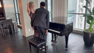 serenitycox OnlyFans leaked Serenitycox - A piano, a city view, and @a27hopsonxxx in a suit... How ca.. on HDthot