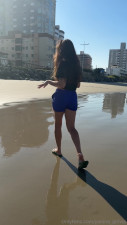 yanina_girlvip OnlyFans leaked Yanina_girlvip - I met a guy on the beach who was looking at my feet a lot, s.. on HDthot