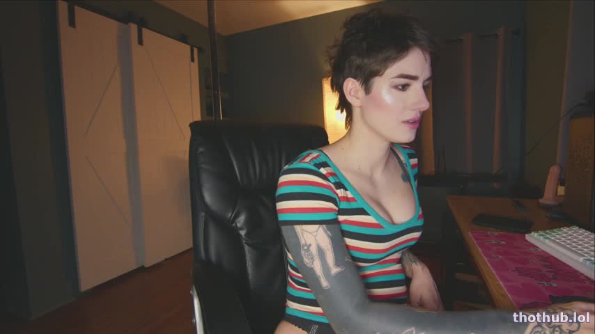 aynmarie's live cam show recorded on 2024-01-12 02-00-25