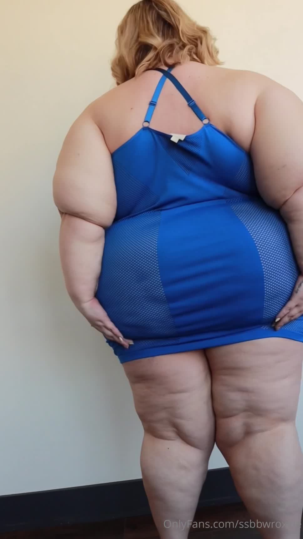 Ssbbwroxxie - Shaking this big, fat ass right in your face