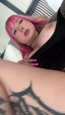 theskylarvox OnlyFans leaked Theskylarvox - Kiss it? on HDthot