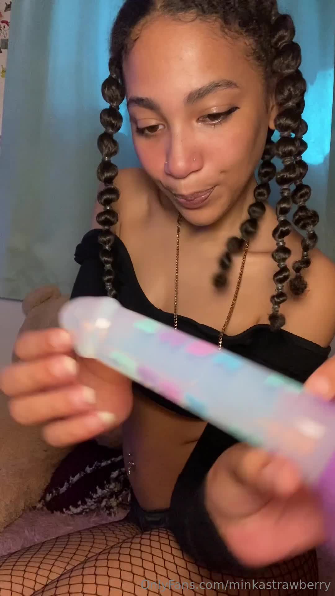 Minkastrawberry - NEW DILDO!!!Just got this new toy and I had to try it out ..