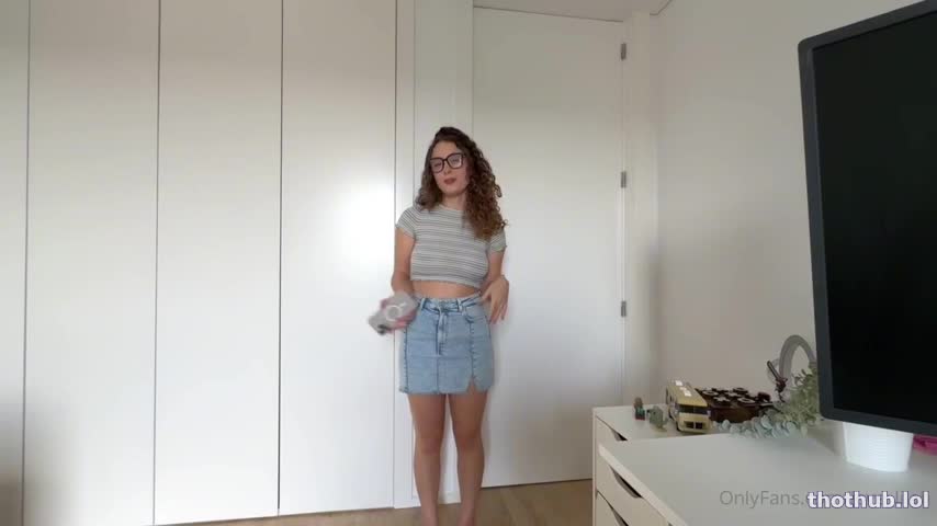 Love Lilah Fucked By Her Roommate