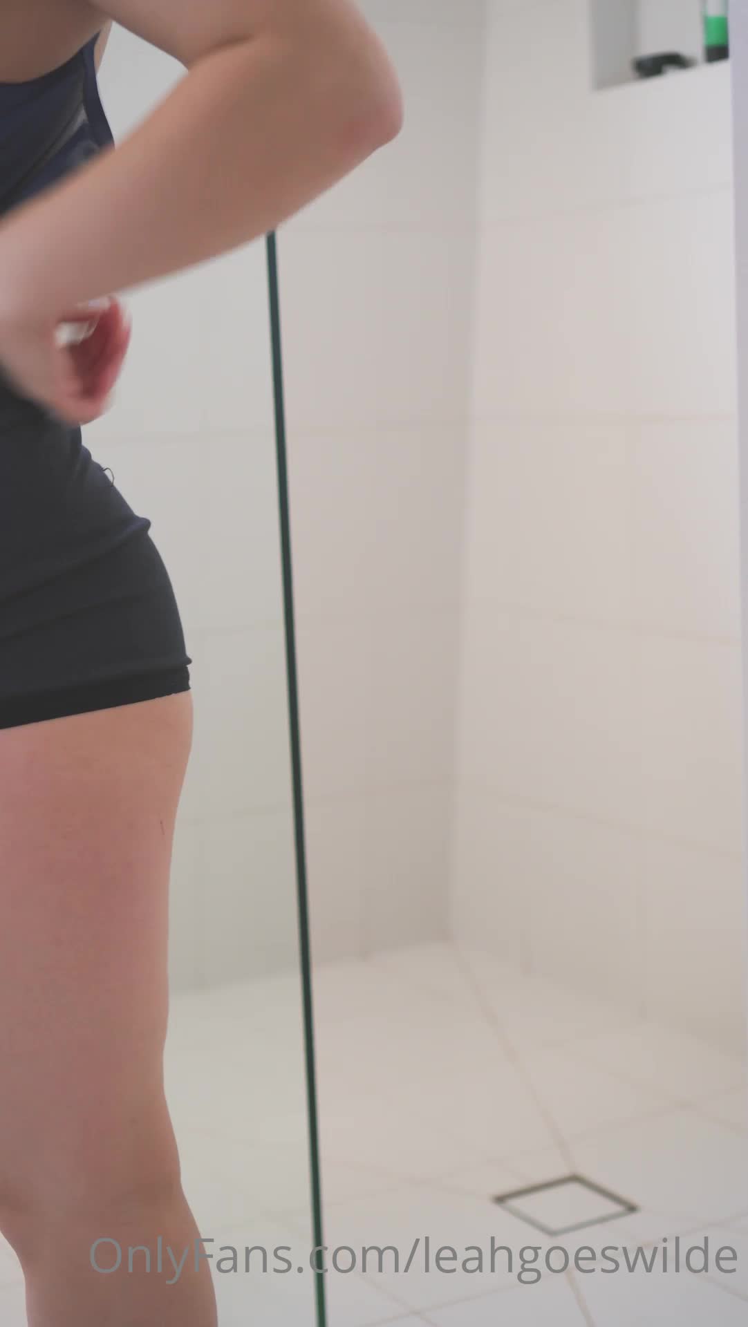 Leahgoeswilde - It's getting wet in here Hi there, just wanted to apologise ..