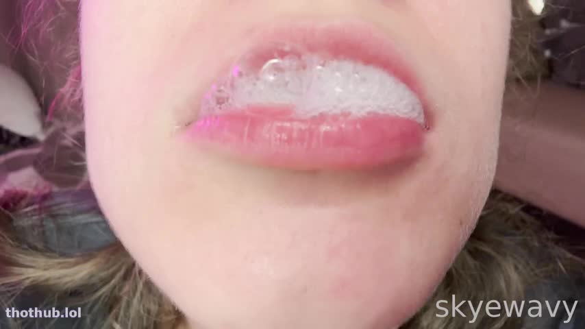 Sloppy mouth