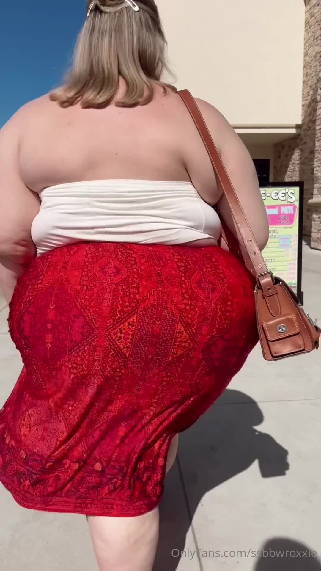 Ssbbwroxxie - Come shopping with me for some of my favorite snacks! My bel..