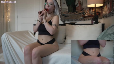 OnlyFans leaked bigtittygothegg on HDthot