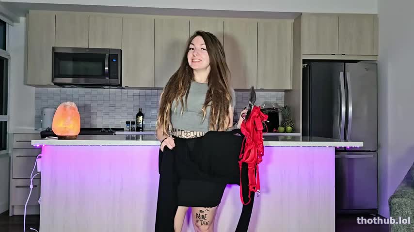 twin makes you her sissy stand in spookybunz